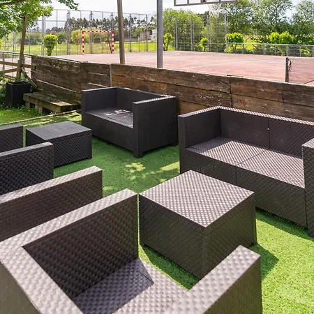 H.a.n.d Surf بيت ضيافة 3*