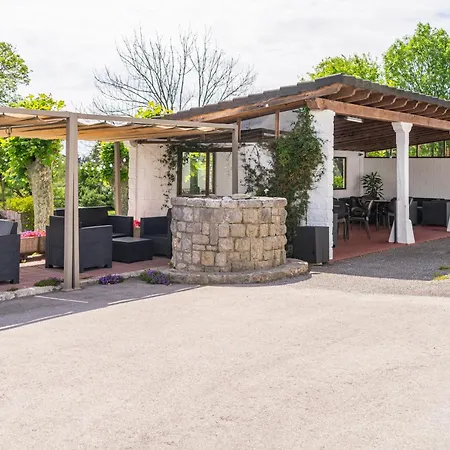 H.a.n.d Surf بيت ضيافة