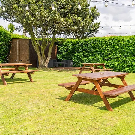 بيت ضيافة H.a.n.d Surf 3*