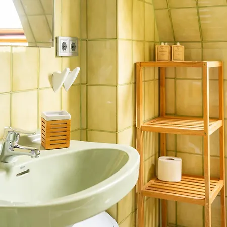 H.a.n.d Surf Guest house 3*
