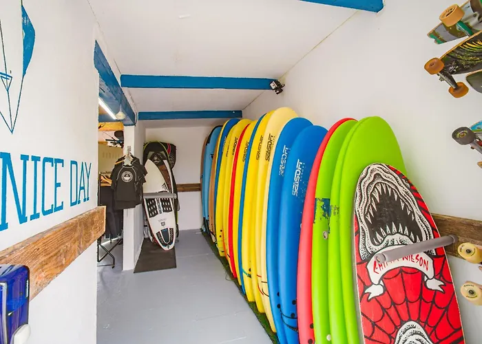 H.a.n.d Surf Guest house