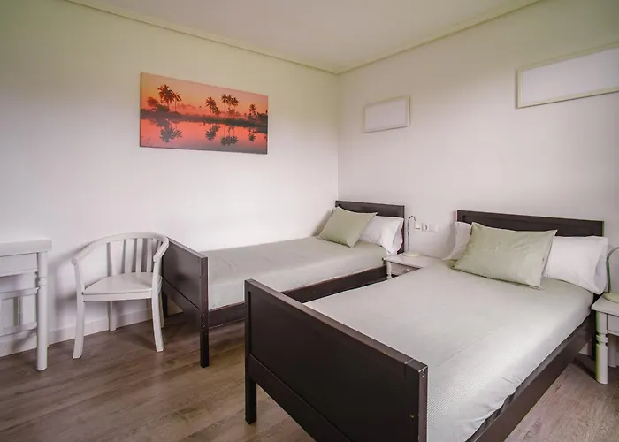 H.a.n.d Surf Guest house