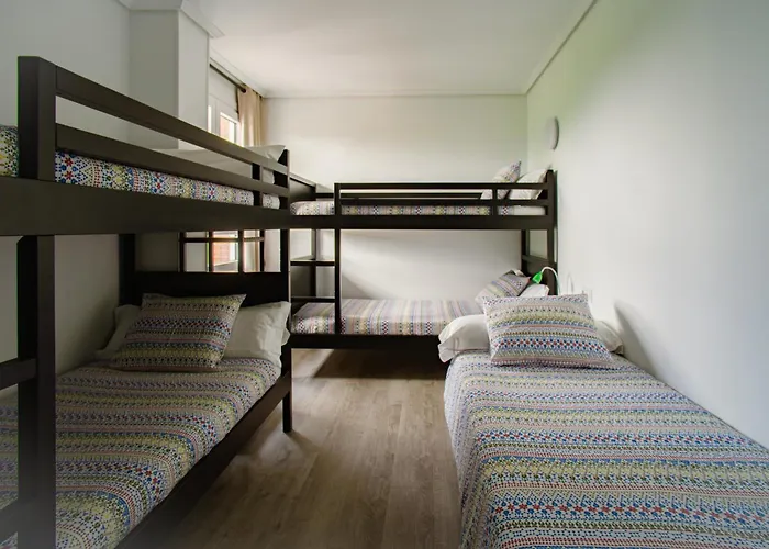 Guest house H.a.n.d Surf 3*