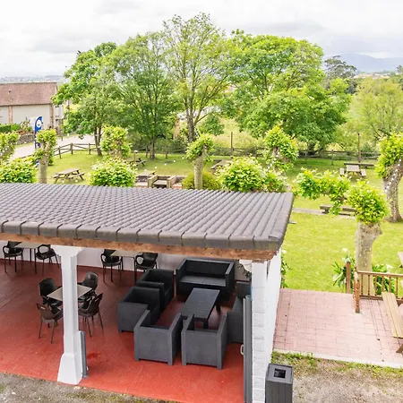 Pensionat H.a.n.d Surf 3*